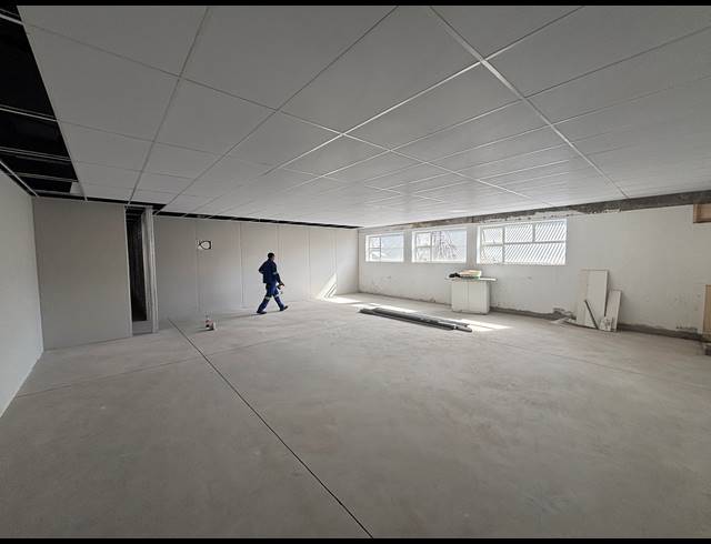 79M² OFFICE TO LET IN AUDAS ESTATE